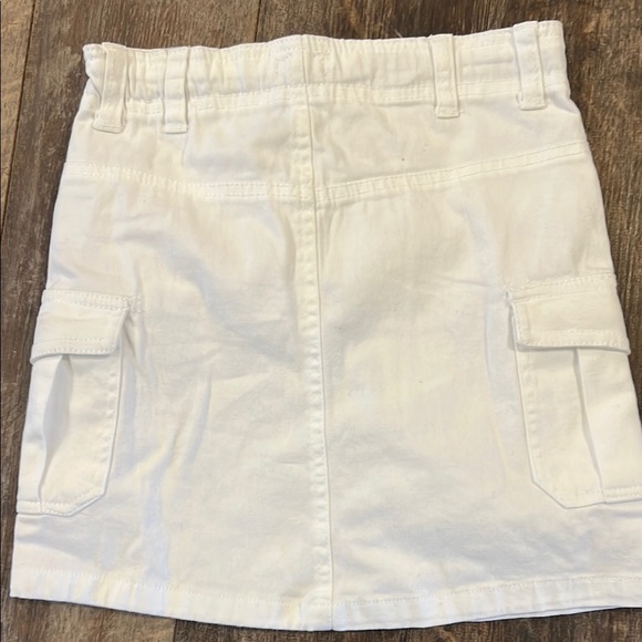 DKNY White Skirt for Casual Resort Wear - Picture 8 of 8